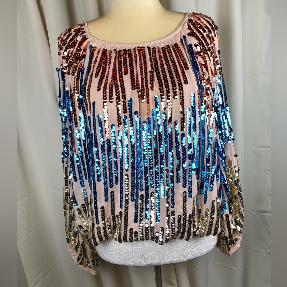 Elegant Sequin Embellished Blouse - Picture 2 of 6